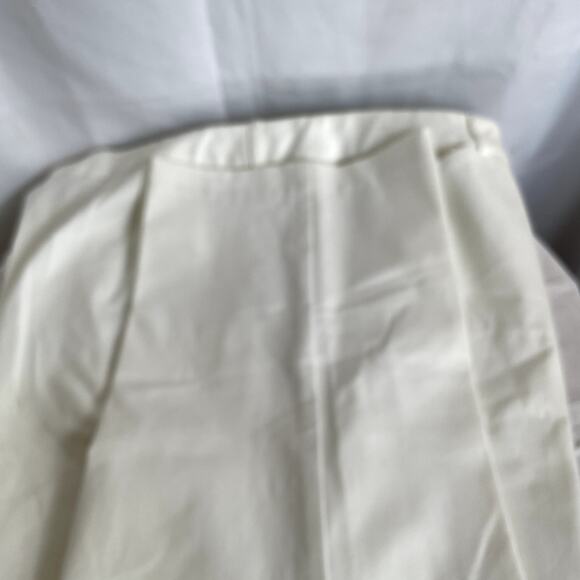 Westbound Woman size 24W NWT Park Ave Fit white jeans - Picture 8 of 10